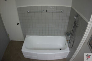 bath tub reglazing solution
